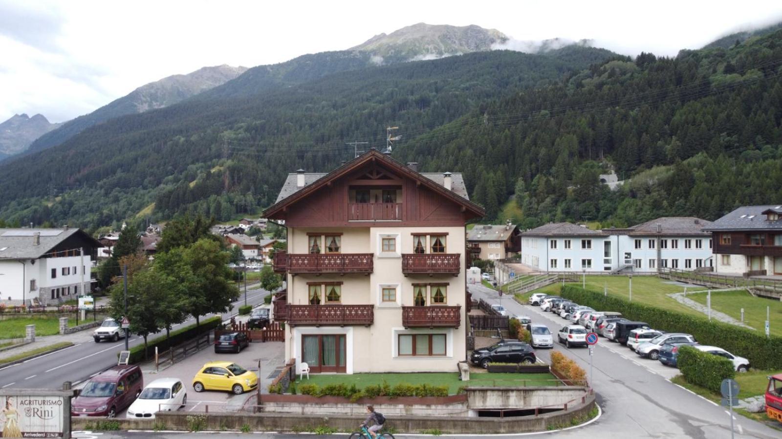 Appartamenti Serena Bormio Luaran gambar